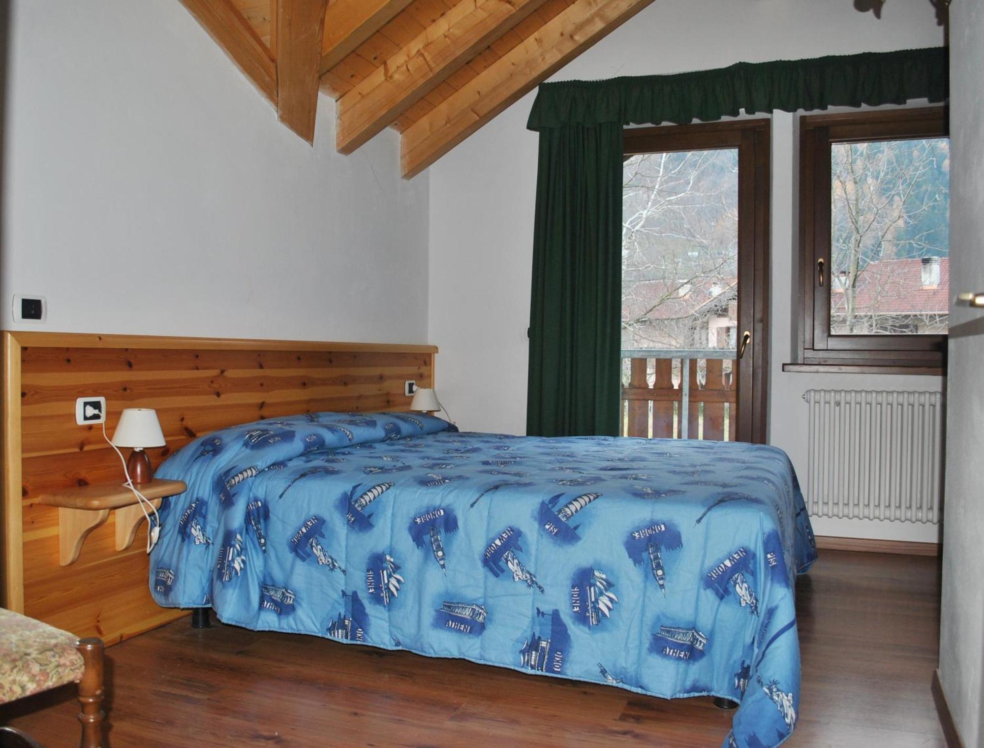 La Pineta - Appartamenti In Villetta Pinzolo Dış mekan fotoğraf